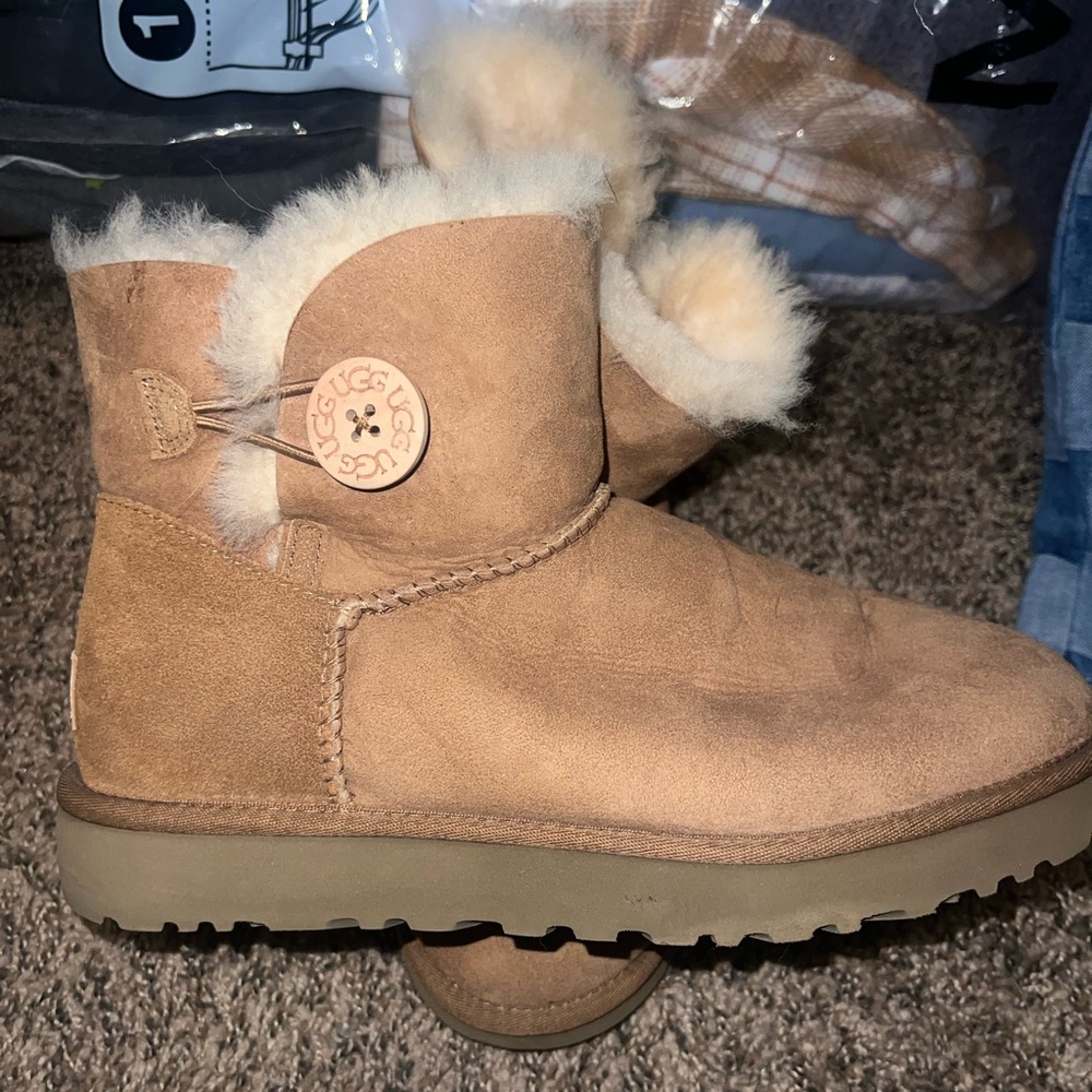 Ugg Mini Bailey Button Boot